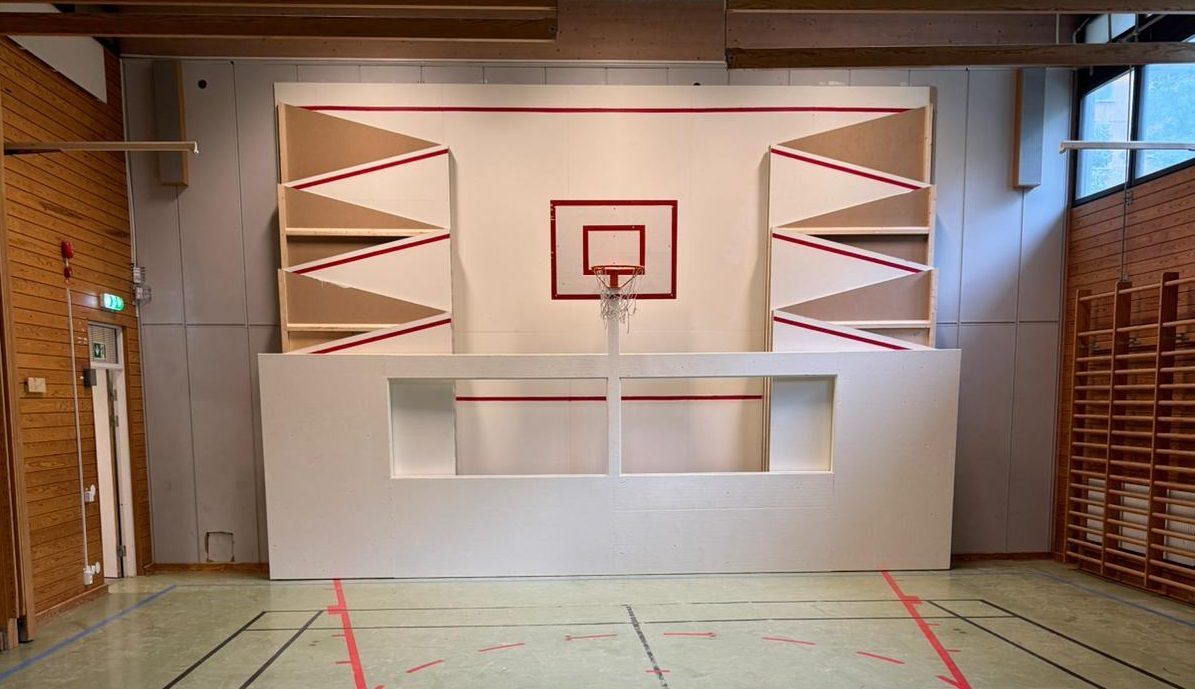 World's first collapsible court to open up access to squash in Stockholm