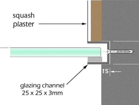 This image depicts a detailed cross-sectional view of a squash plaster wall, focusing on the installation of a glass wall within the court structure.